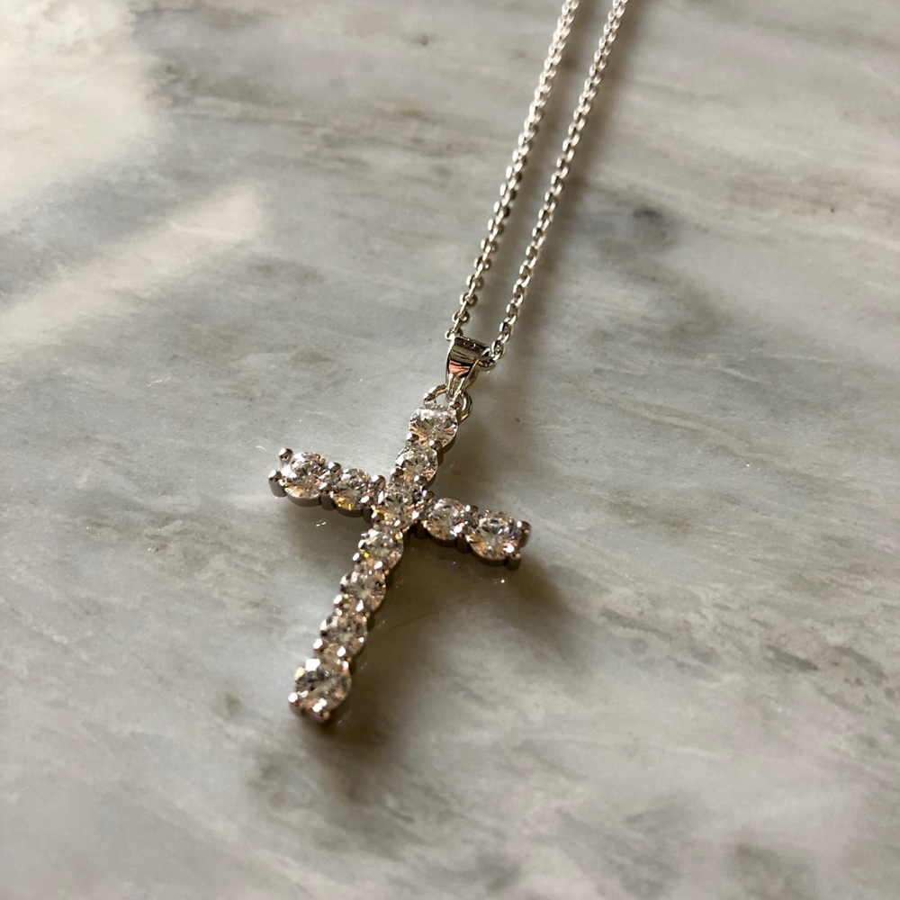 BRAND NEW W/ Box 925 SILVER Cross Necklace